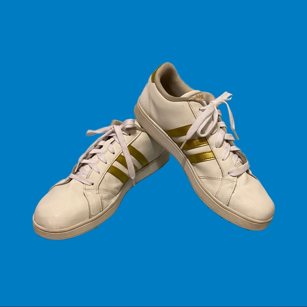 Adidas Sneakers